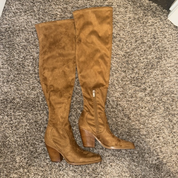 NWOT Marc Fisher Cathi pointed toe over the knee boots - Picture 4 of 6